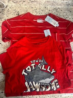 Cat & Jack Red Graphic Tee Set - Shark 'You're Totally Jawsome' size 6/7